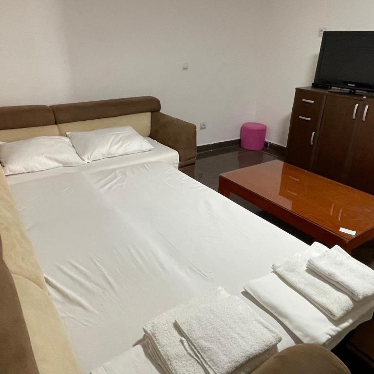 Apartments Minja S - One-Bedroom Apartment with Terrace - 8