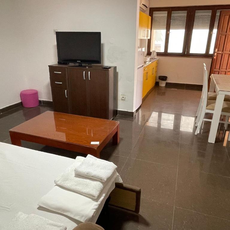 Apartments Minja S - One-Bedroom Apartment with Terrace - 9