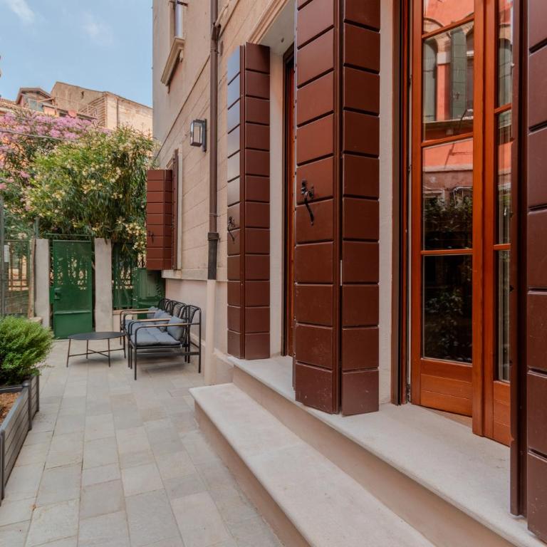 GuestHost - Suite San Lorenzo Chic Apartment with Private Courtyard - Apartment mit 1 Schlafzimmer - 18