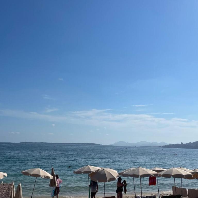 Amazing studio in Juan les Pins with a large terrasse parking - Estudio - 16