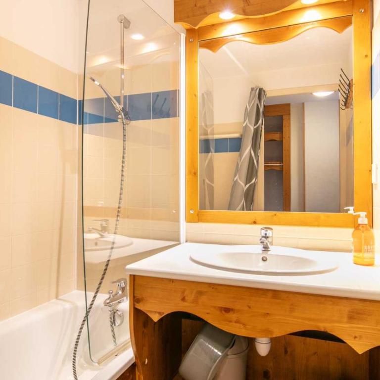 V du Bachat Sorbiers E N21 - 3P7 - Appartement - 7