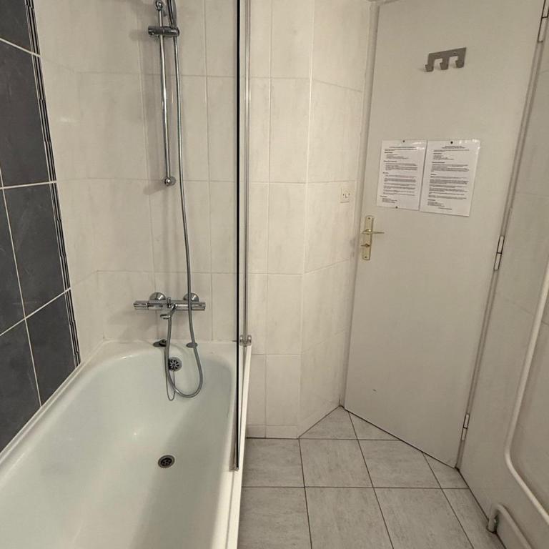 Studio 3 couchages au pied des pistes avec balcon - FR-1-557-86 - Appartement (3 Adultes) - 7