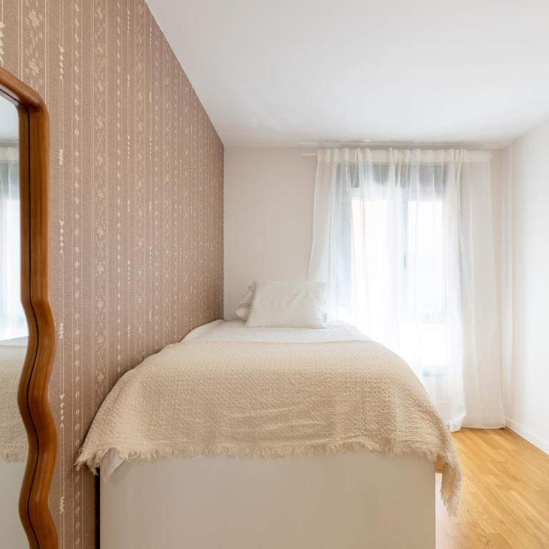 PISO NUEVO EN TRIANA - Apartamento de 3 dormitorios - 32