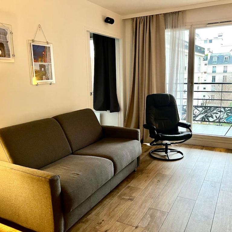 Buttes-Chaumont appartement 2 pièces et terrasses - Appartement 2 Chambres - 11