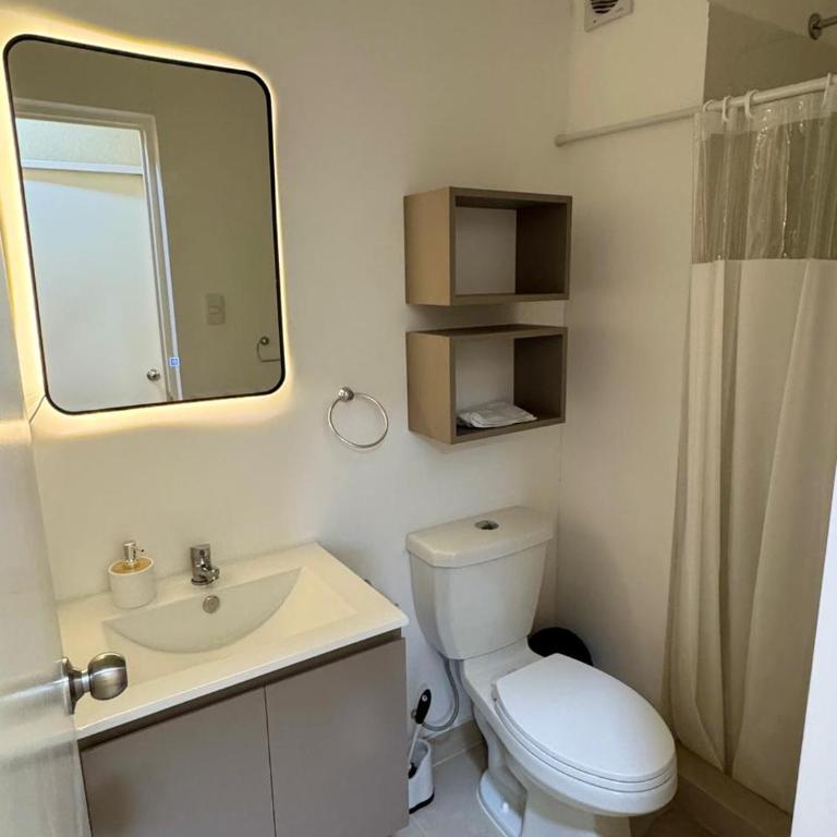 Luna Dorada - 3 Dormitorios con Piscina - Aeropuerto a 15 min - Three-Bedroom Apartment - 13