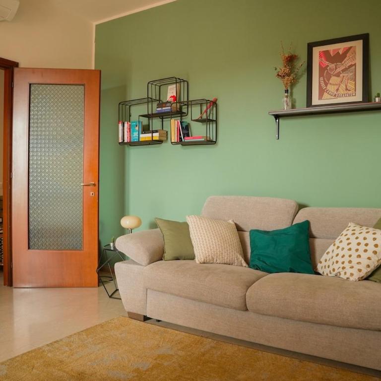 Green Balcony Apartment in Navigli - Two-Bedroom Apartment - 12