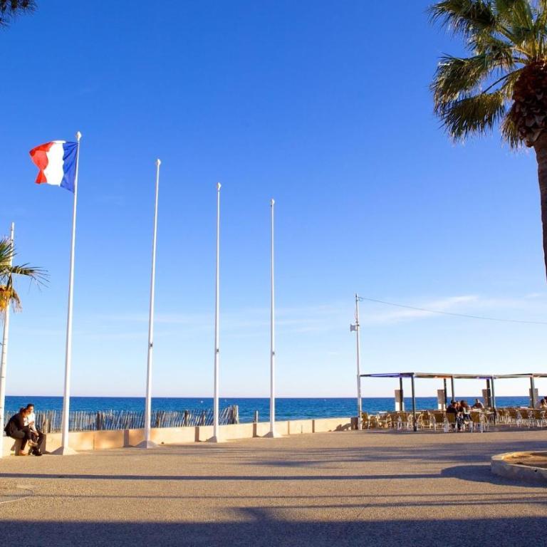 LE CHARLES T3 50m de la plage - Appartement 3 Chambres - Vue sur Mer - 10