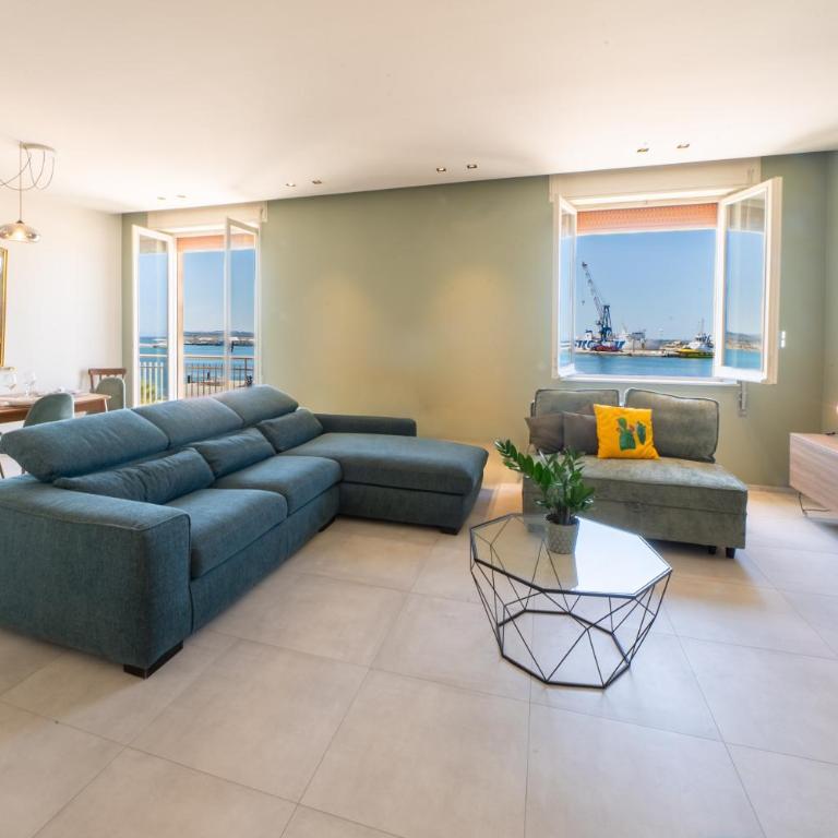 Porta delle Egadi appartamento deluxe con vista By Sicily Home Solutions - Two-Bedroom Apartment - 1