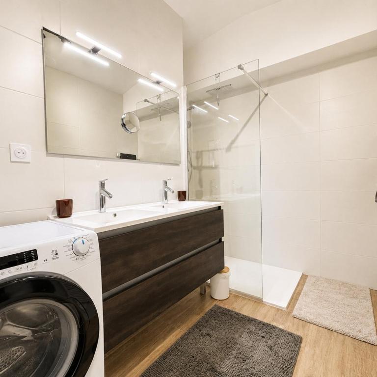 Appartement neuf proche piste avec parking et WIFI - Appartement 2 Chambres - 10