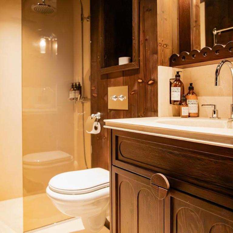 MAISON DOMINOS Chalet de Luxe 5 chambres Vue MontBlanc ,Spa, Jacuzzi, Salle de sport - Chalet - 16