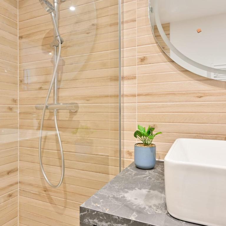 Les Romains Strasbourg T4 neuf - terrasse - ascensepetit parking inclus - Appartement - 10