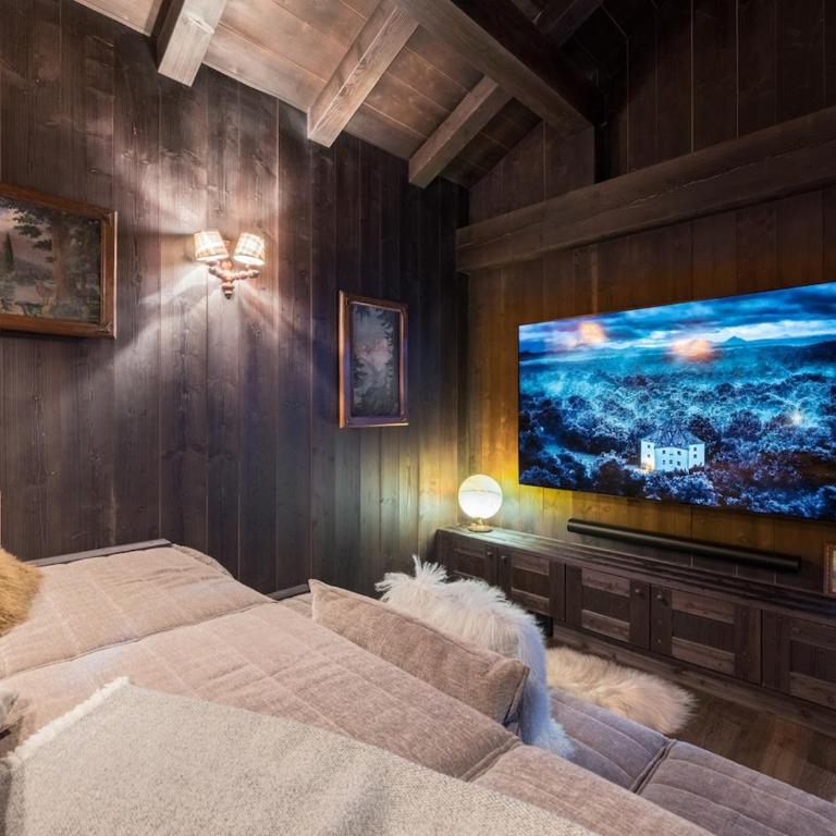 MAISON DOMINOS Chalet de Luxe 5 chambres Vue MontBlanc ,Spa, Jacuzzi, Salle de sport - Chalet - 39