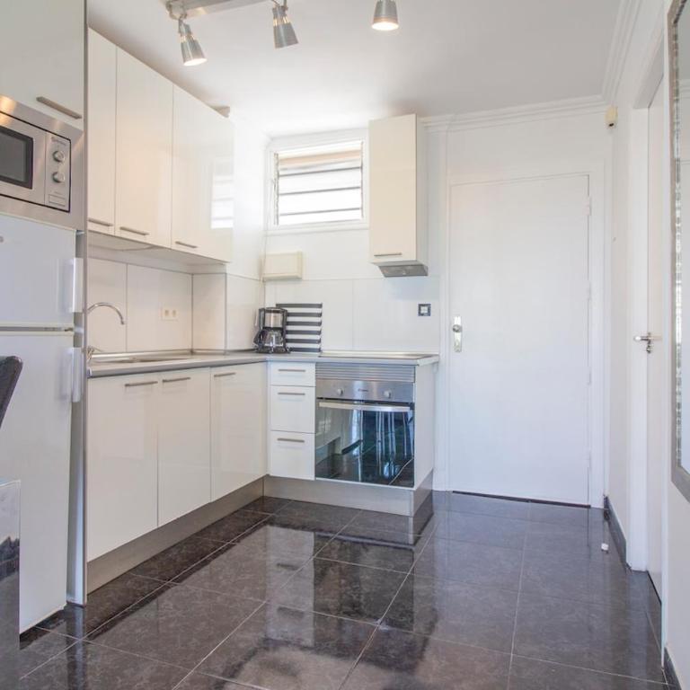 Stylish apartment near the sea - Appartement 1 Chambre avec Vue sur la Mer et Balcon - 5