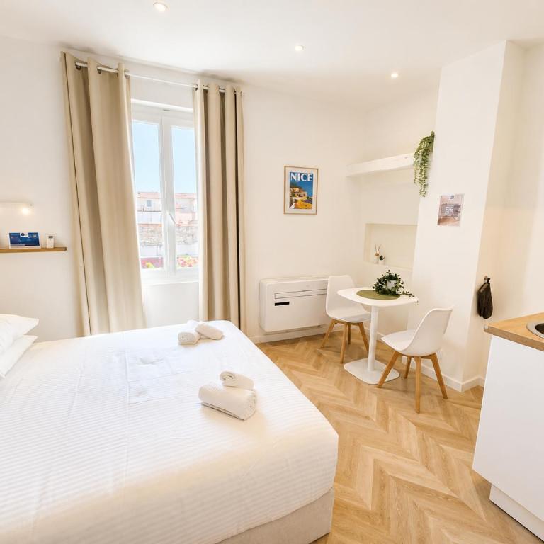 Joyau Prestige, Studio, 2P, AC, Coeur Vieil Antibes - Studio - 2