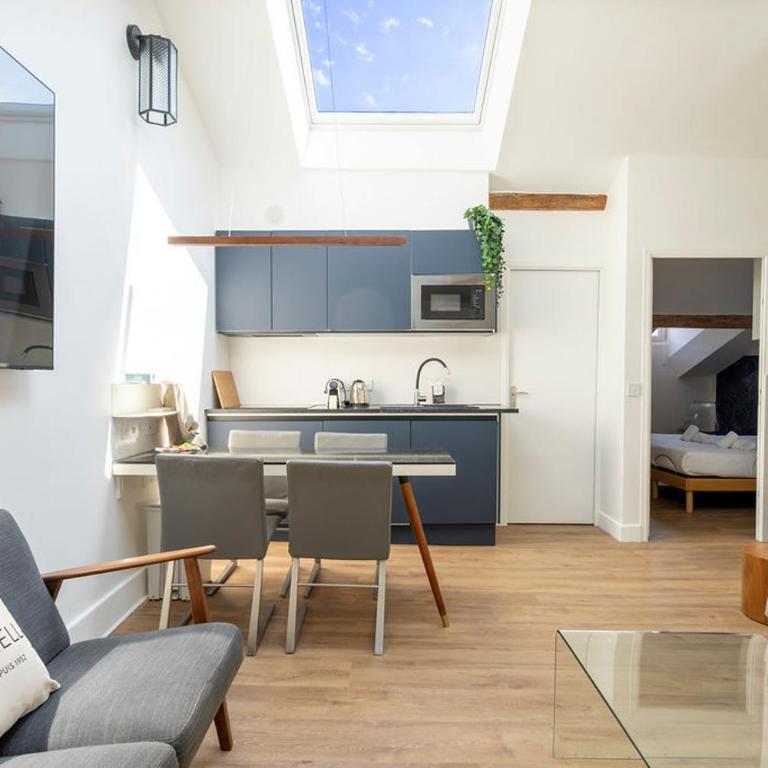 LA MANSARDE DU BIVOUAC, cocon sous les toits de Cannes - Appartement 2 Chambres - 1