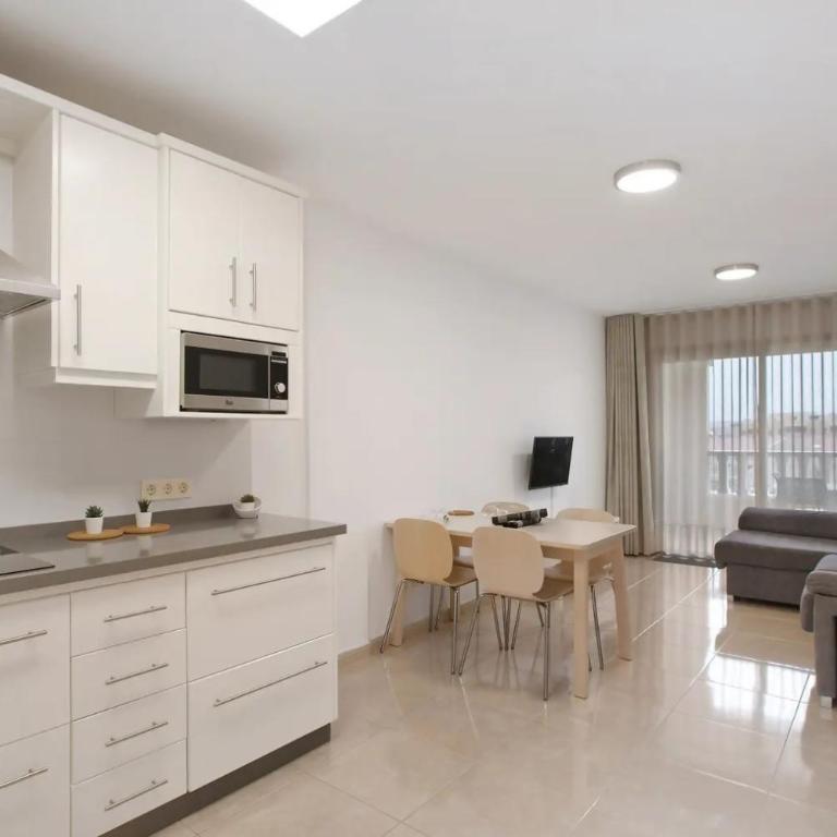 La Perla con piscina y garaje by Médano Rentals - Apartamento de 2 dormitorios - 4