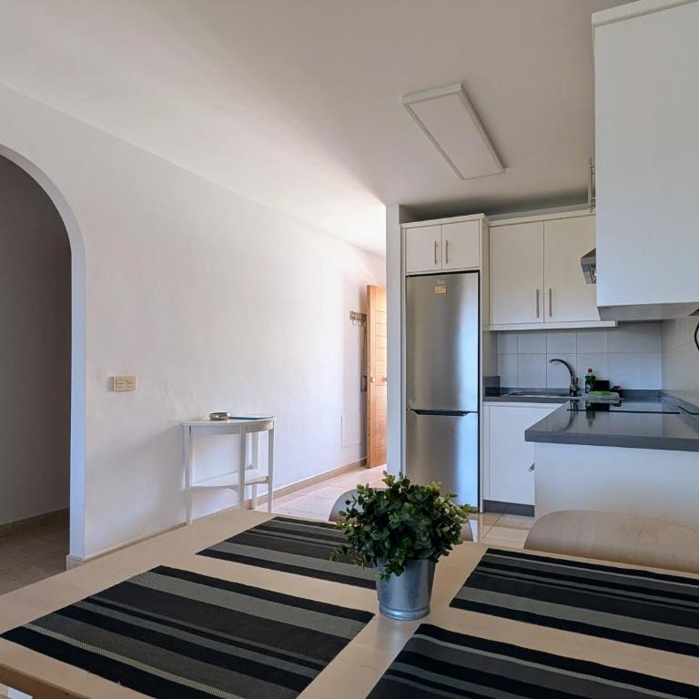 La Perla con piscina y garaje by Médano Rentals - Apartamento de 2 dormitorios - 11