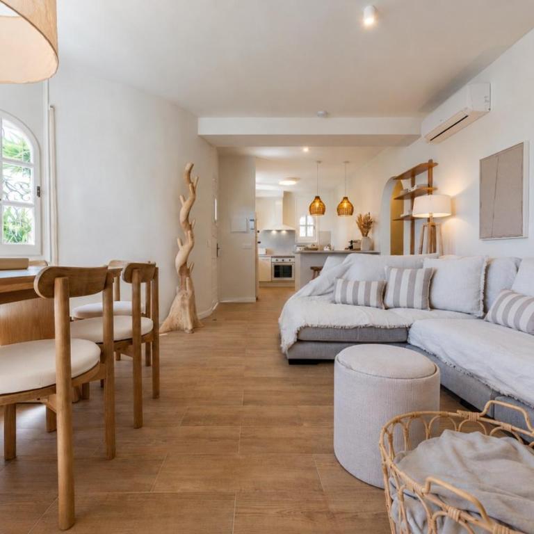 Vacalm Villa Judit - Beachfront Villa with Pool, Spa, BBQ, Fire Pit & Mini Golf - Villa frente a la playa - 8
