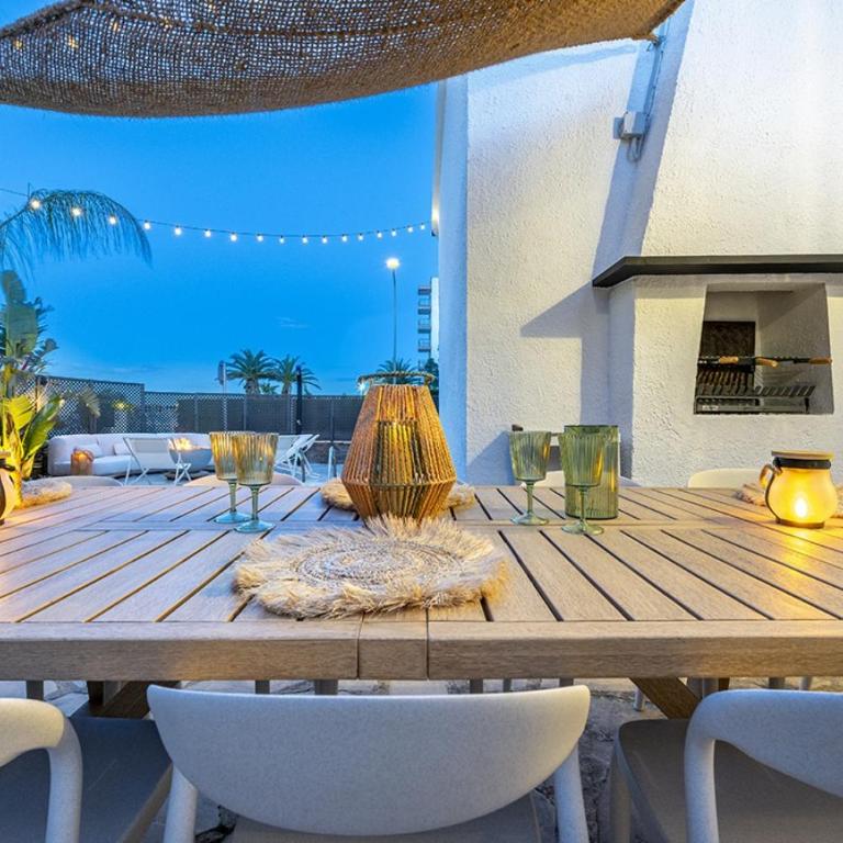 Vacalm Villa Judit - Beachfront Villa with Pool, Spa, BBQ, Fire Pit & Mini Golf - Villa frente a la playa - 23