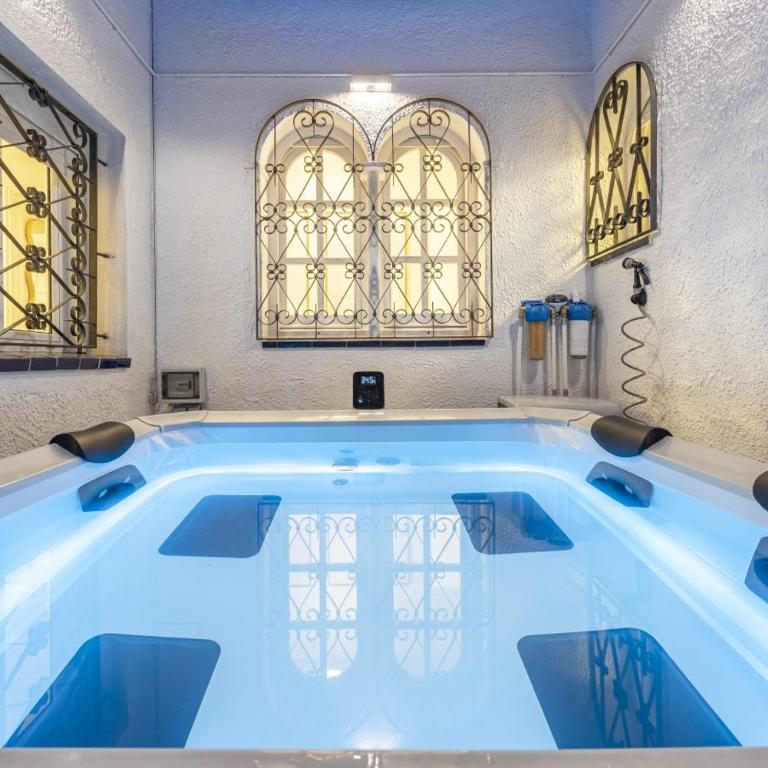Vacalm Villa Judit - Beachfront Villa with Pool, Spa, BBQ, Fire Pit & Mini Golf - Villa frente a la playa - 24