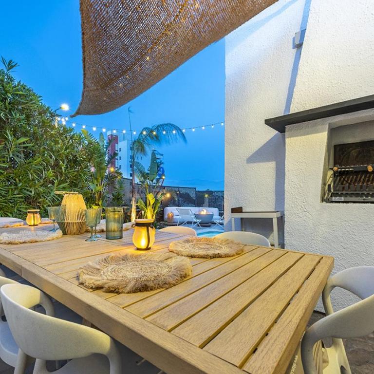 Vacalm Villa Judit - Beachfront Villa with Pool, Spa, BBQ, Fire Pit & Mini Golf - Villa frente a la playa - 46