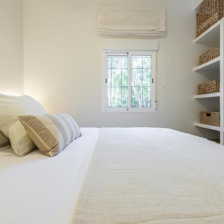 Vacalm Villa Judit - Beachfront Villa with Pool, Spa, BBQ, Fire Pit & Mini Golf - Villa frente a la playa - 51