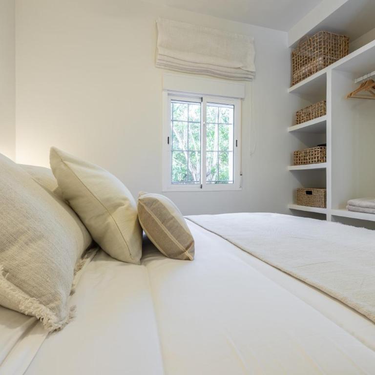 Vacalm Villa Judit - Beachfront Villa with Pool, Spa, BBQ, Fire Pit & Mini Golf - Villa frente a la playa - 52