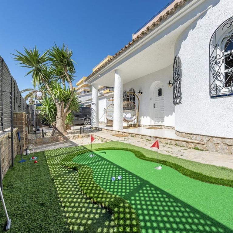 Vacalm Villa Judit - Beachfront Villa with Pool, Spa, BBQ, Fire Pit & Mini Golf - Villa frente a la playa - 88