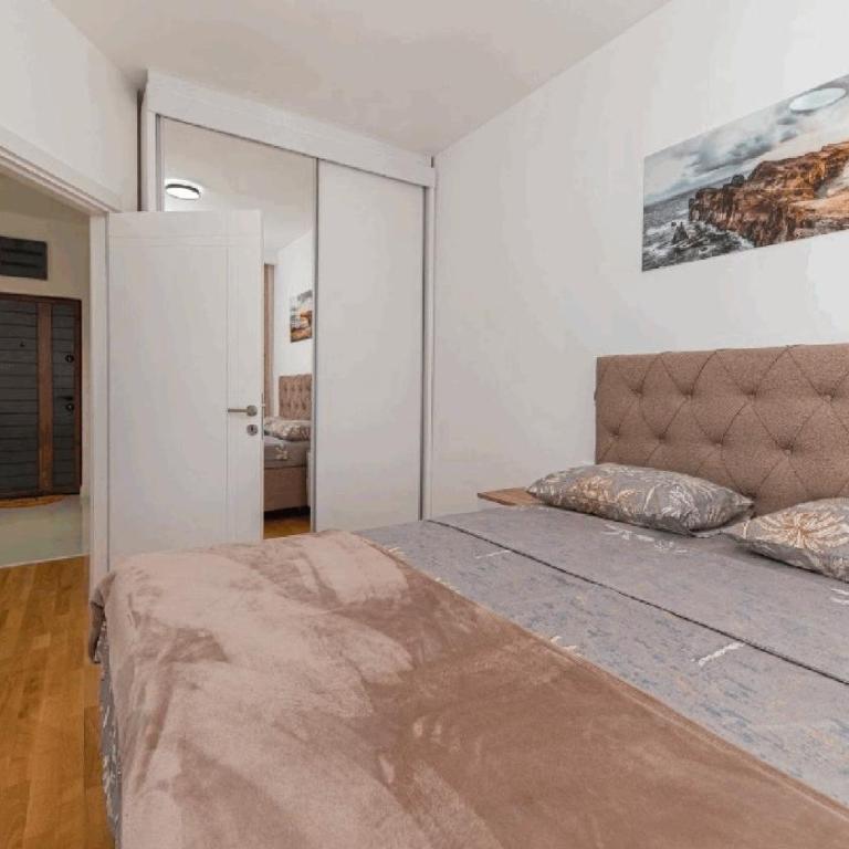 LuX One Bedroom Lana - Apartman sa Terasom - 9