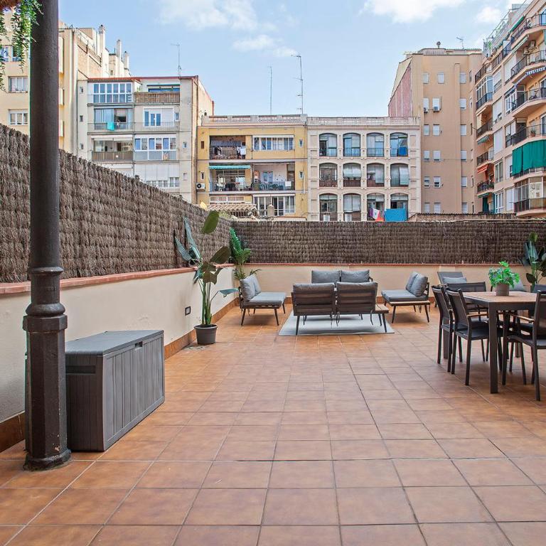 Ola Living Arc de Triomf - Three-Bedroom Premium Apartment with Terrace - 9