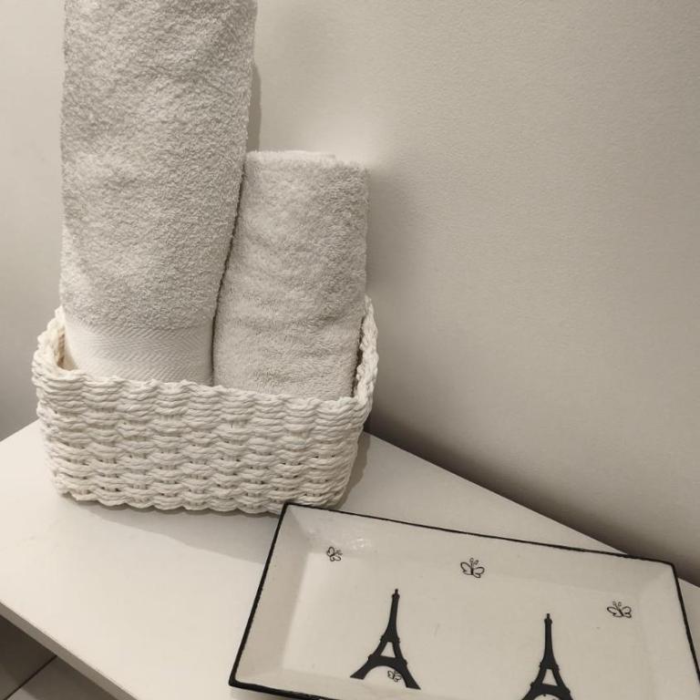 Cozy 2-Bedroom Apartment in Paris near Gare du Nord & Montmartre - Appartement 2 Chambres - 14