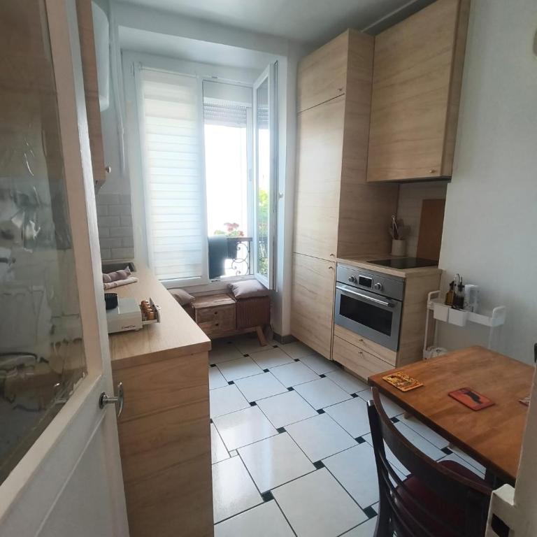 Cozy 2-Bedroom Apartment in Paris near Gare du Nord & Montmartre - Appartement 2 Chambres - 17