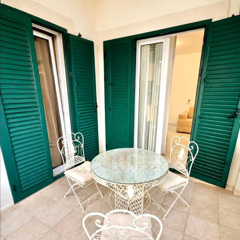 Njaro Del Mar sea view 13 - One-Bedroom Apartment - 2