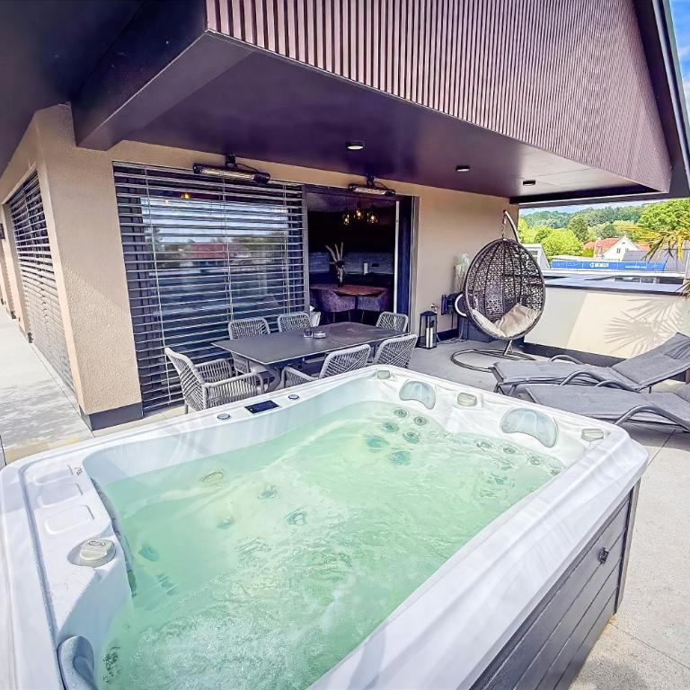 RiverVista Apartments - Penthouse - 12
