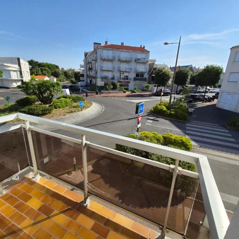 Studio Lumineux Proche Plage et Commerces aux Sables-d'Olonne Animaux Admis - FR-1-92-953 - Apartment - 7