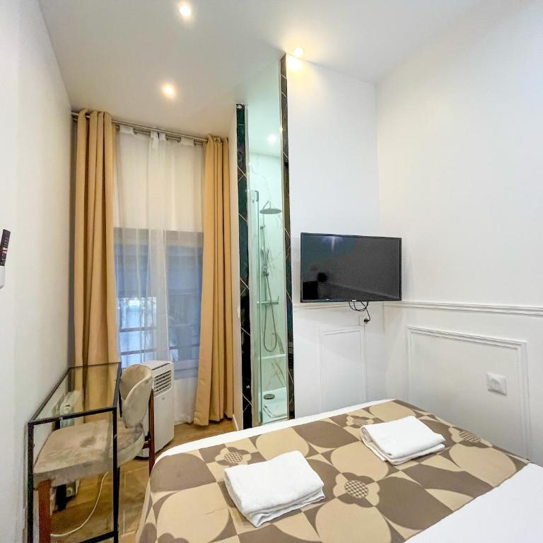 UrbanFlat 68 - Paris Center Rolling Stones Apartment - Apartment - 17