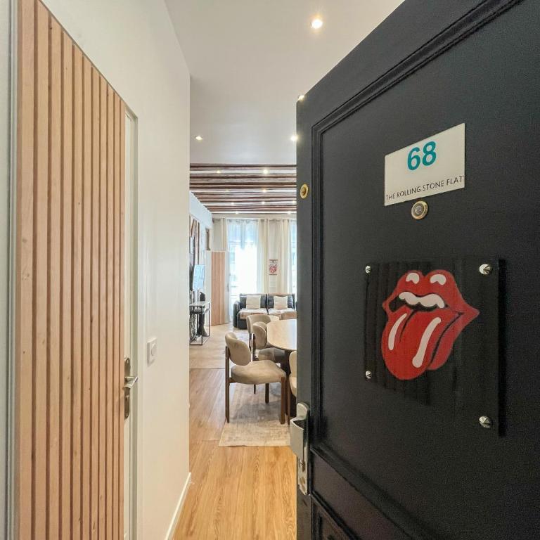 UrbanFlat 68 - Paris Center Rolling Stones Apartment - Apartment - 27