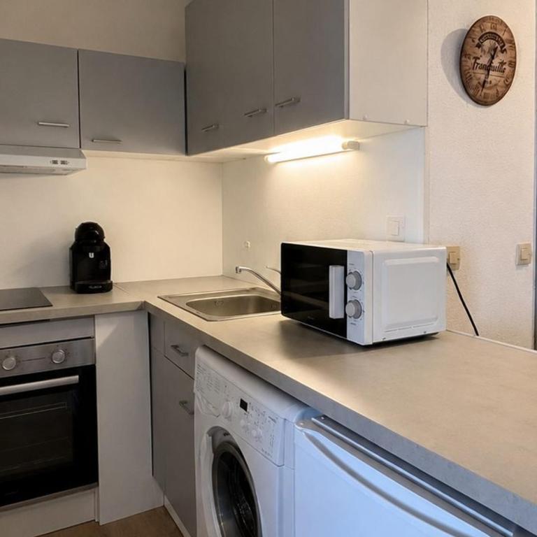Appartement cosy 2 pièces avec WIFI, terrasse Ouest, 50m plage et commerces - Canet Sud - FR-1-748-21 - Appartement - 14