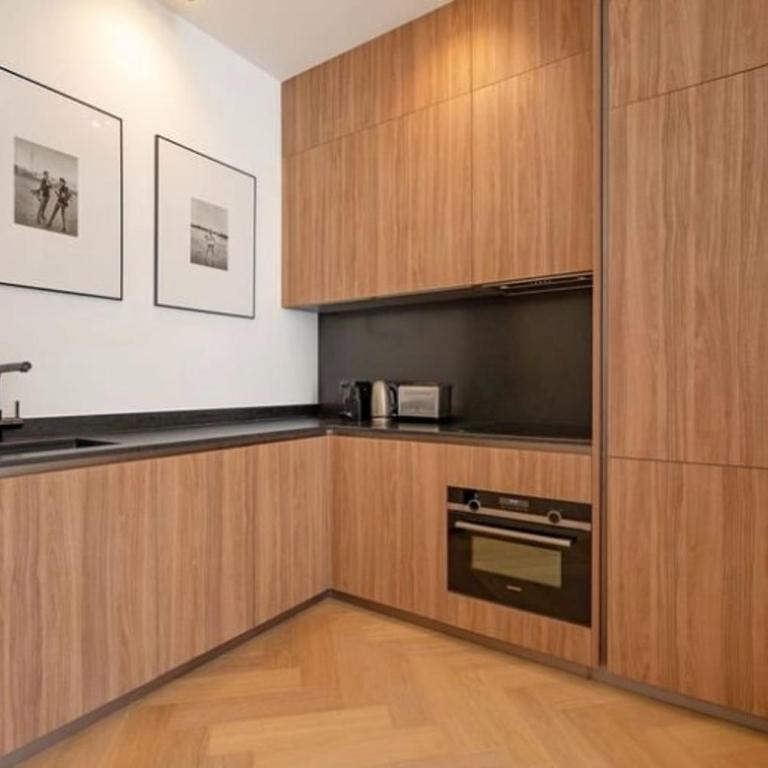 La Guitare 22 - Spacious 1 BR apartment in the center of Cannes, right behind Grand Hotel - Suite - 13
