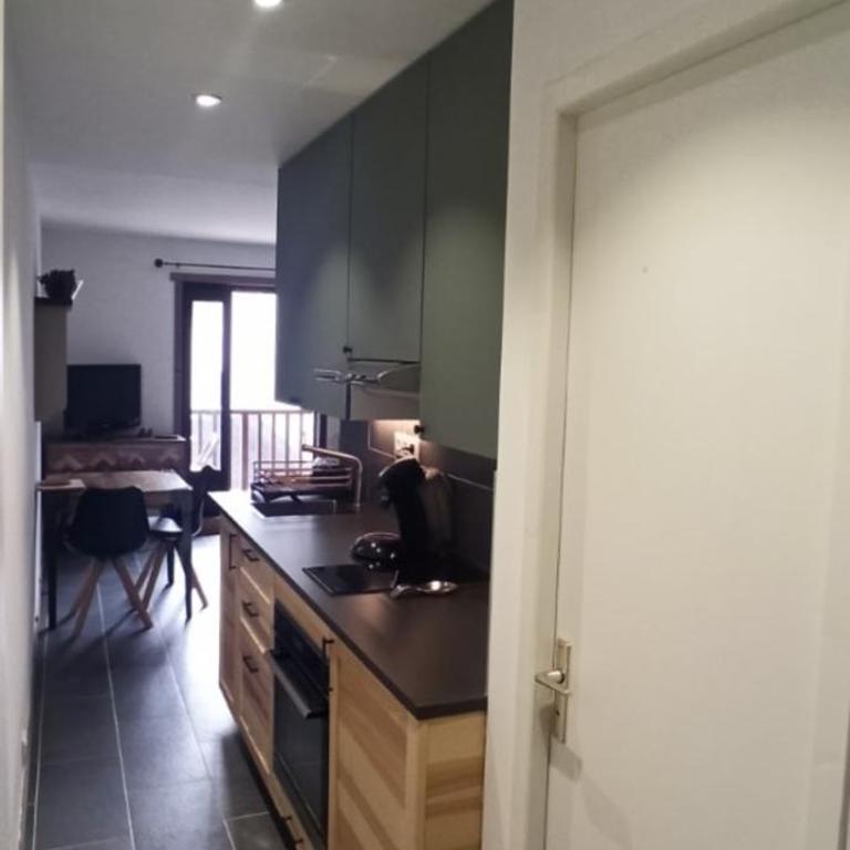 Lumineux 30 M Avec Balcon Centre Village - Appartement - 6