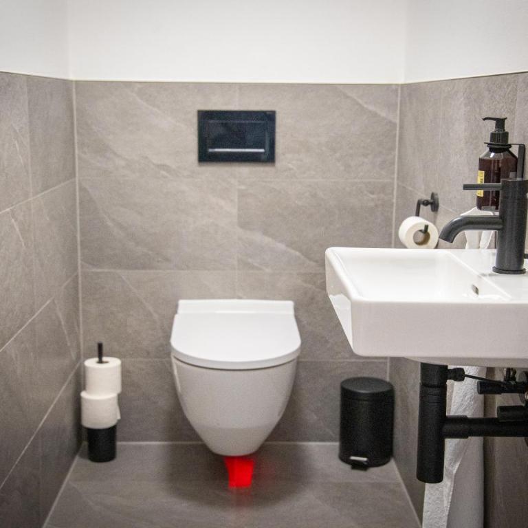RiverVista Apartments - Penthouse - 29