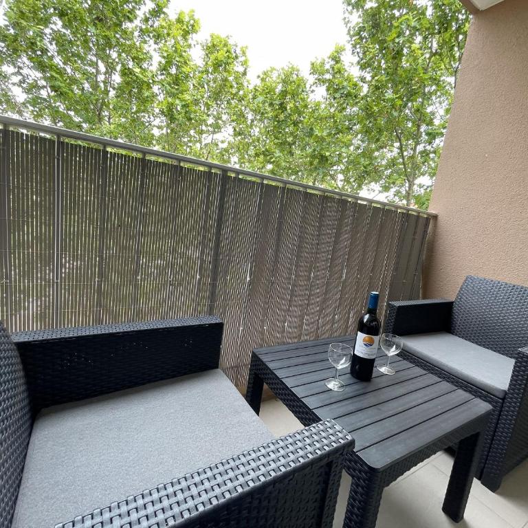 Gruissan - Studio rénové climatisé 2/3 pers, parking sécurisé, à 50m de la plage du Grazel - FR-1-796-16 - Appartamento - 22