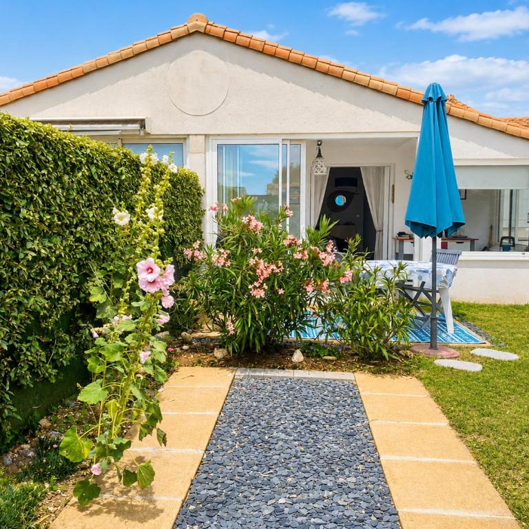 Maison à La Tranche-sur-Mer proche centre avec parking - FR-1-22-385 - Maison de Vacances - 1