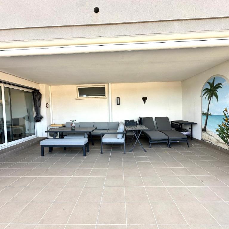 Appartement T2 avec Clim, WIFI, Terrasse et Garage à 200m Plage - FR-1-781-102 - Appartamento - 12