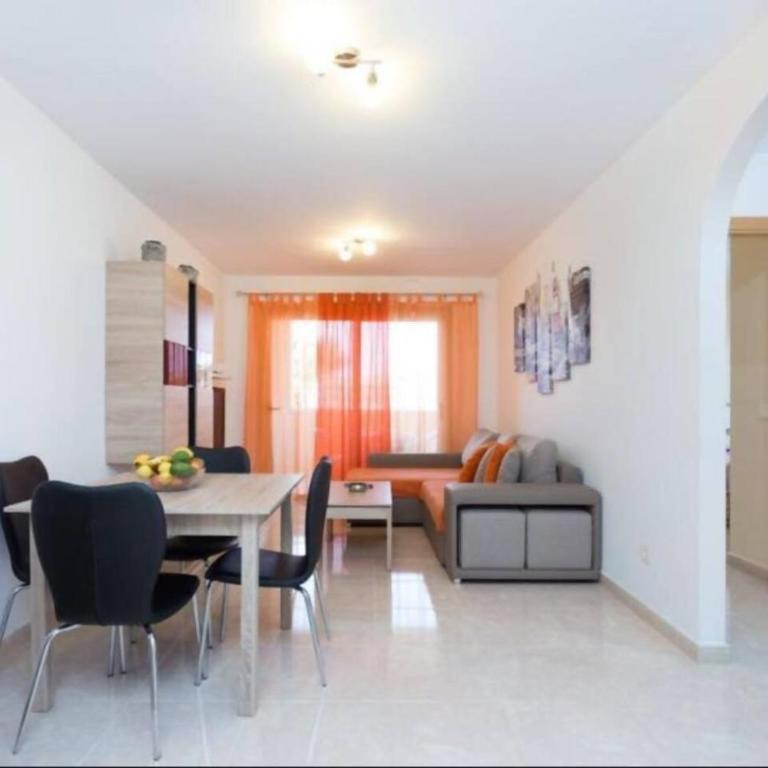 La Perla Paraíso del Surf con Piscina y Garaje - Apartamento - 4