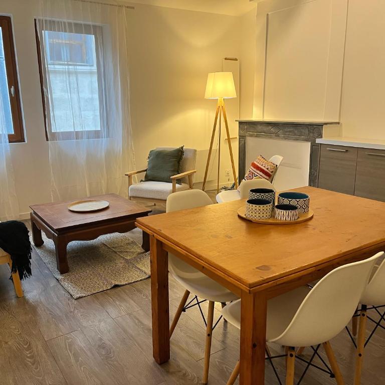 Beau F2 de 50 m2 spacieux style loft au calme avec Wifi - Appartamento con Vista Città - 10