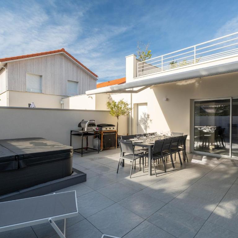 Maison moderne 155m² - 10 pers - 500m Plage - Jacuzzi optionnel - FR-1-319-586 - Maison de Vacances - 31