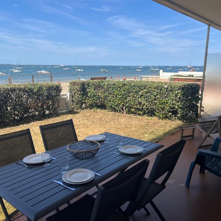 Appartement T2 RDC avec Jardinet et Accès Direct Plage, Parking Sécurisé, Proche Commerces - FR-1-374-2 - Apartment (4 Adults) - 10