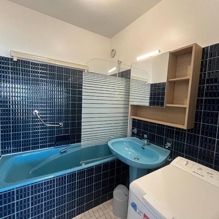 Appartement T2 RDC avec Jardinet et Accès Direct Plage, Parking Sécurisé, Proche Commerces - FR-1-374-2 - Apartment (4 Adults) - 15