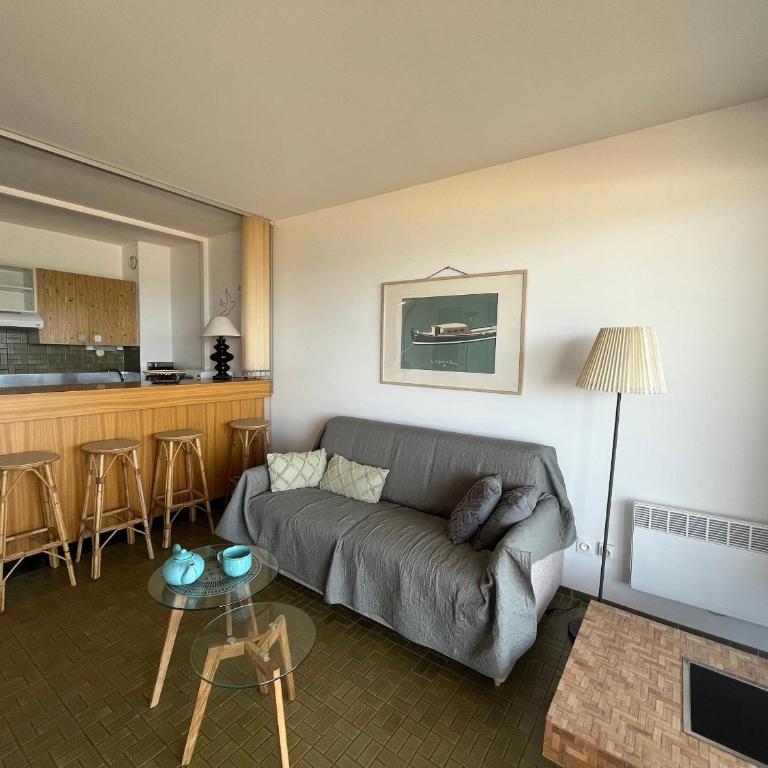 Appartement T2 RDC avec Jardinet et Accès Direct Plage, Parking Sécurisé, Proche Commerces - FR-1-374-2 - Apartment (4 Adults) - 16